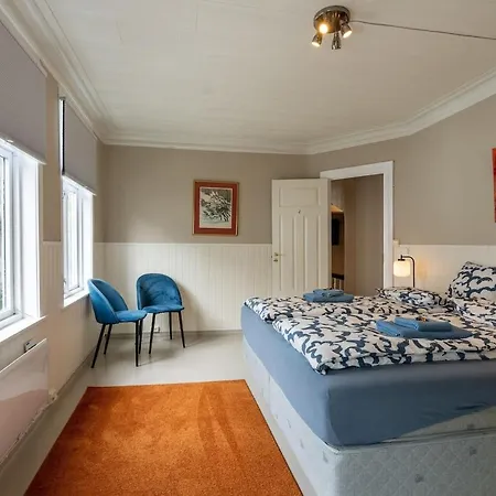 Апартаменты Big, Bright & Beautiful - With 6 Large Bedrooms