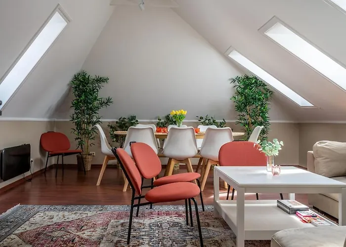 Big, Bright & Beautiful - With 6 Large Bedrooms Appartement *