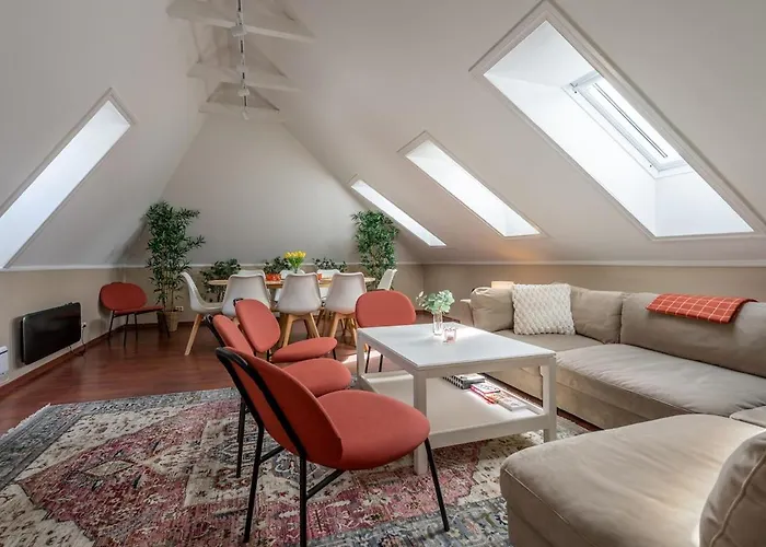 Big, Bright & Beautiful - With 6 Large Bedrooms Appartement